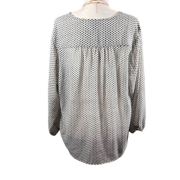 H&M sheer blouse high low hem button down white black size 12 - Picture 2 of 16